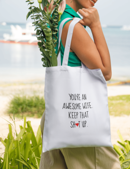 AMAZING WIFE SWAG BAG